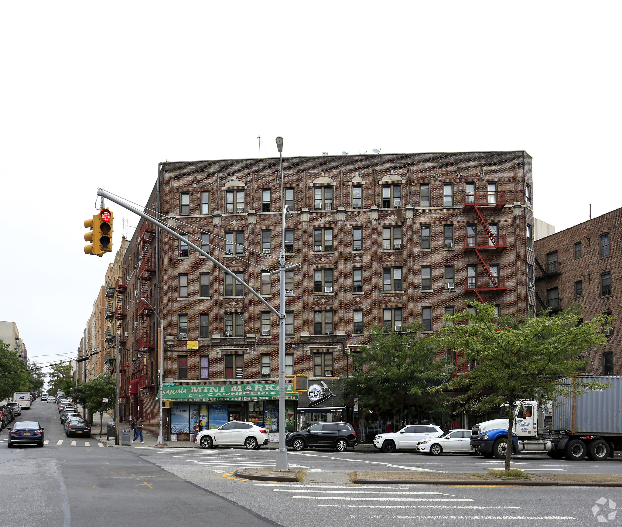 1372 Shakespeare Ave, Bronx, NY for sale Primary Photo- Image 1 of 1