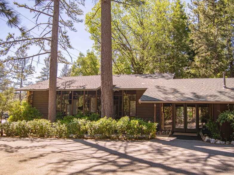 25970 Cedar st, Idyllwild, CA for sale - Primary Photo - Image 1 of 1