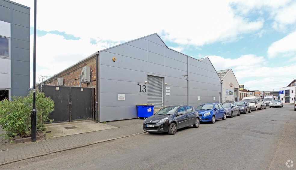 13-15 Gorst Rd, London for sale - Primary Photo - Image 1 of 1