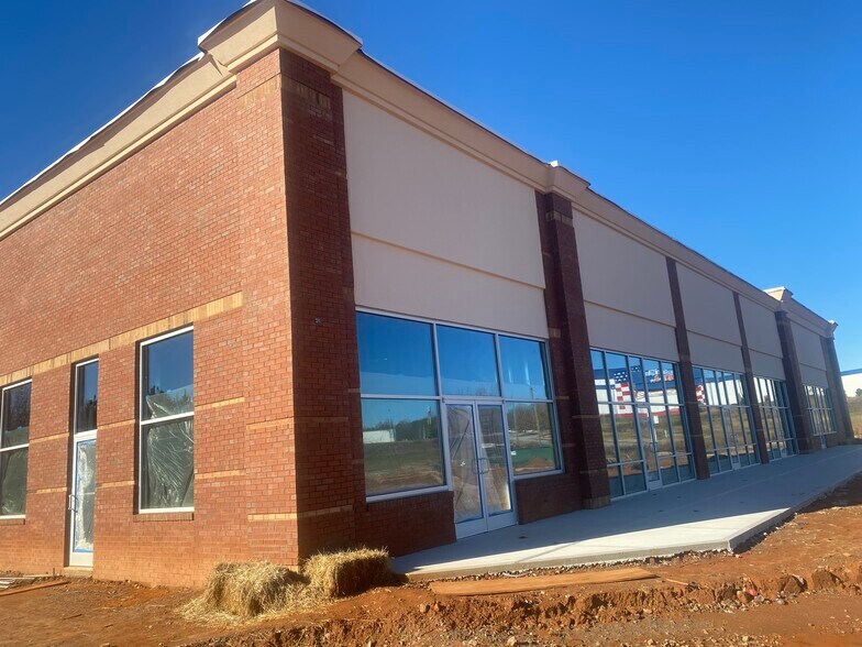 40454095 Mt Zion Pky, Stockbridge, GA 30281