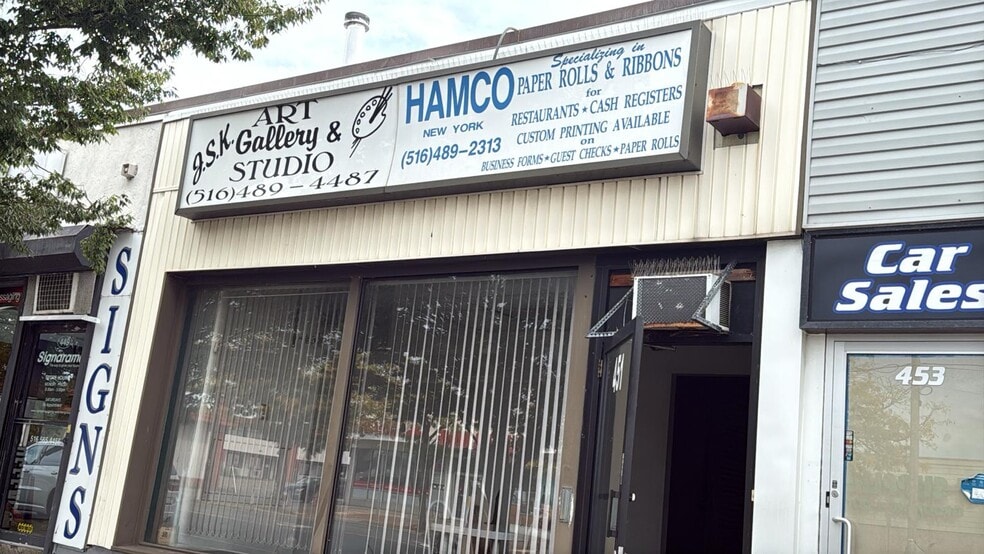 445-453 Hempstead Tpke, West Hempstead, NY for lease - Building Photo - Image 1 of 6