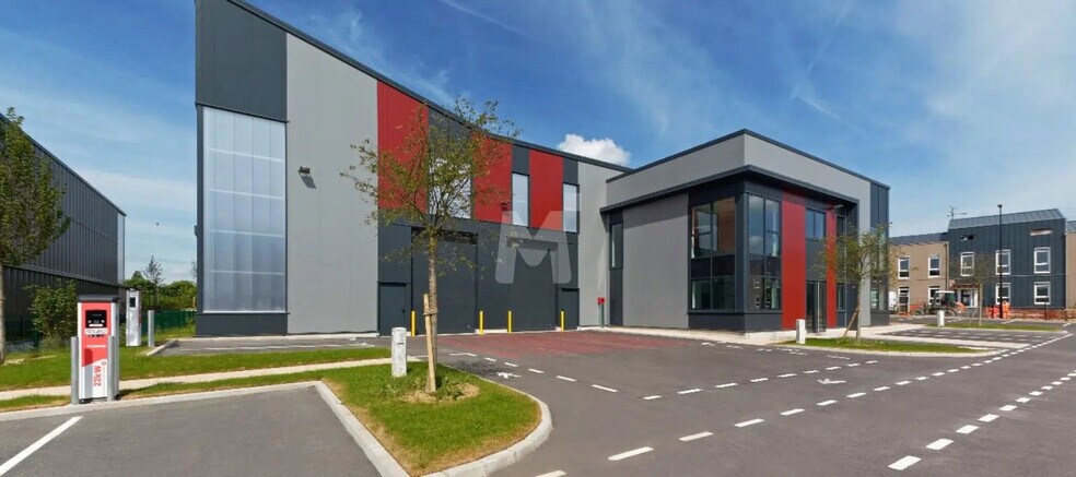 Flex in Limeil-Brévannes for lease - Building Photo - Image 2 of 10