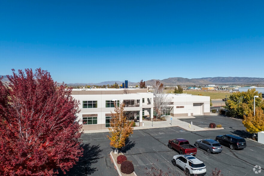 2243 Park Pl, Minden, NV for sale - Building Photo - Image 2 of 4