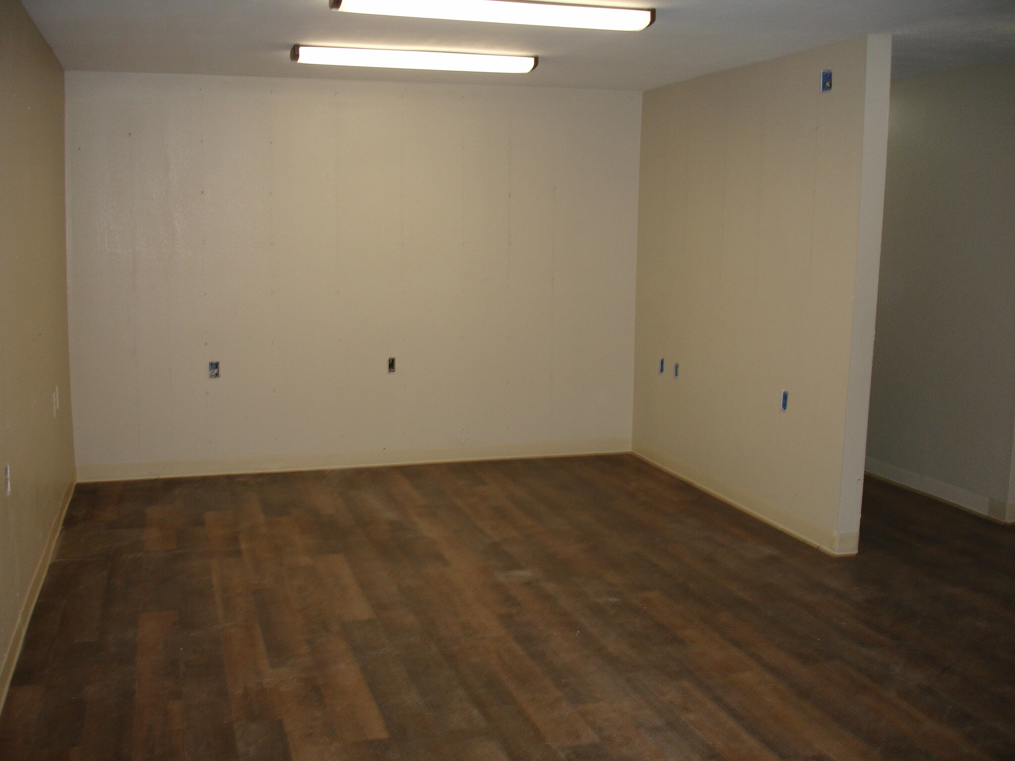 3915 Halik St, Pearland, TX for lease Building Photo- Image 1 of 21