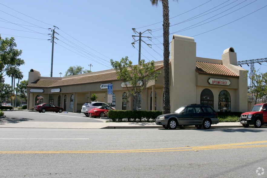 4401-4409 E Los Coyotes Diagonal, Long Beach, CA for lease - Primary Photo - Image 3 of 3