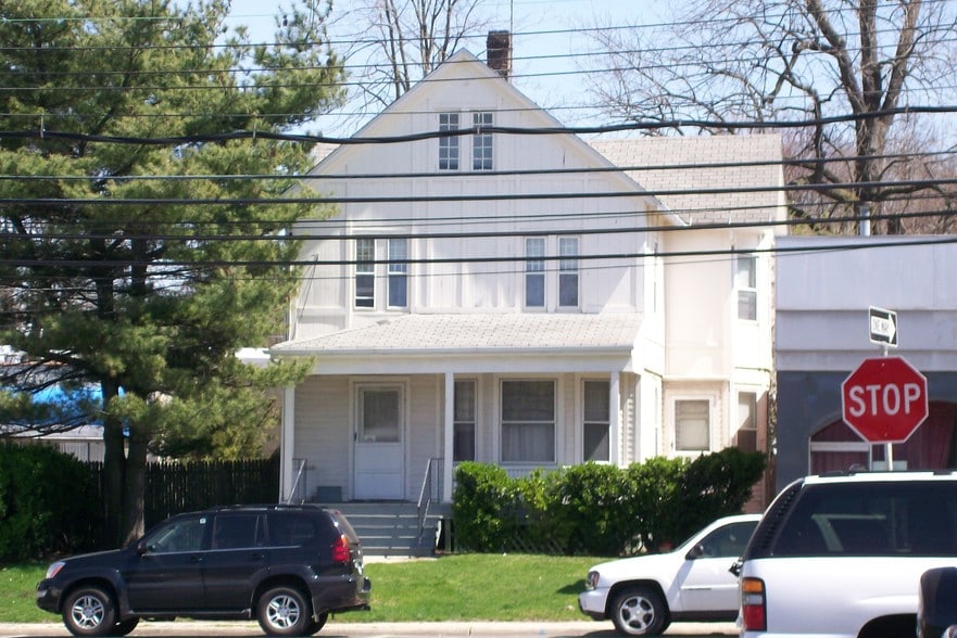 280 New York Ave, Huntington, NY for sale - Building Photo - Image 1 of 1