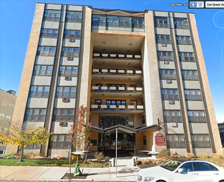 340 Main St, Melrose, MA 02176