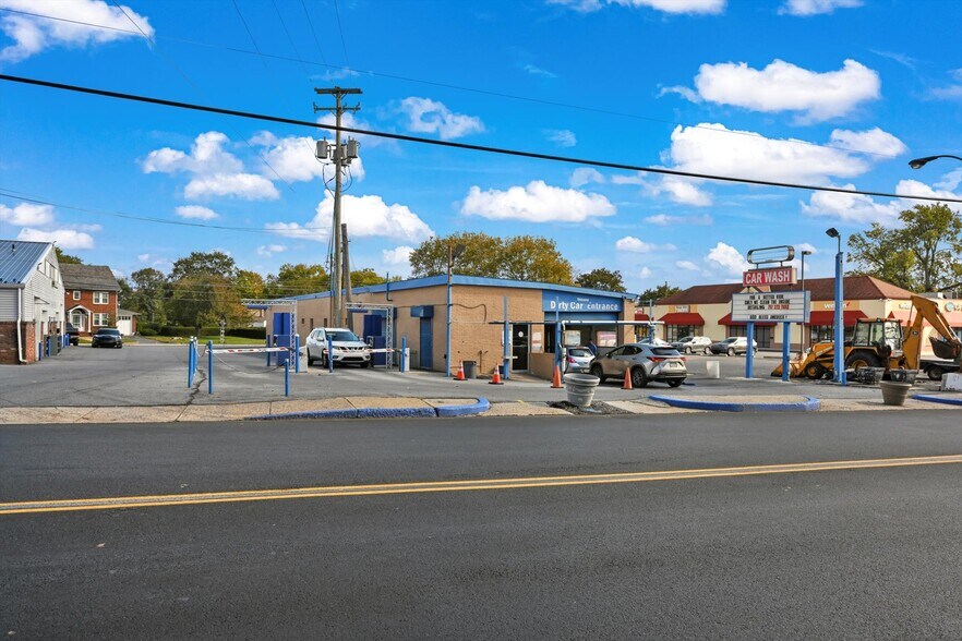 702 Quentin Rd, Lebanon, PA 17042