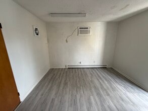 1019 Farmington Ave, Bristol, CT for lease Building Photo- Image 2 of 11