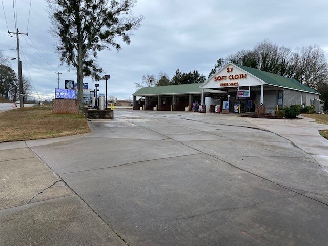 1569 Charlotte Hwy, Lancaster, SC for sale Building Photo- Image 1 of 1