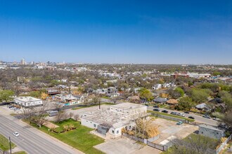 3000 E Cesar Chavez St, Austin, TX - AERIAL map view