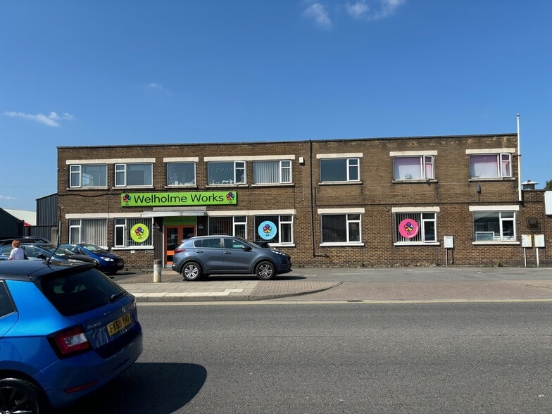 Ladysmith Rd, Grimsby for lease - Building Photo - Image 2 of 7
