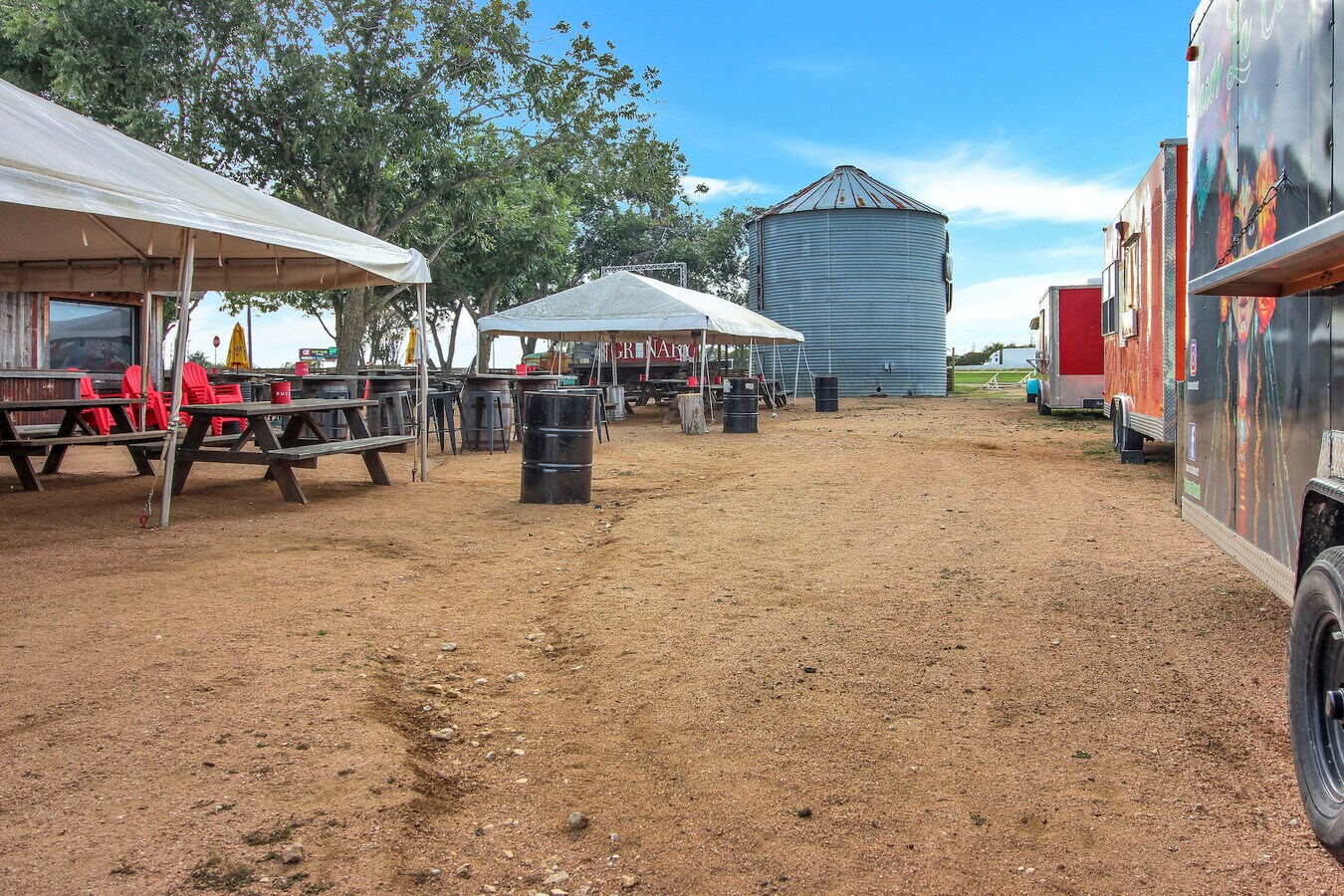 212 S 5th St, Jarrell, TX 76537 Running BBQ and Food Truck Park