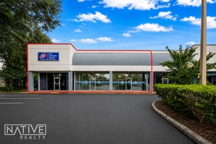 Zephyrhills Plaza - Storefront Property