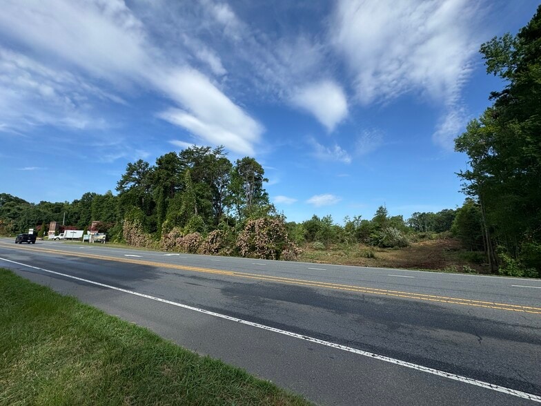 00 Allen Station Drive, Mint Hill, NC for lease - Building Photo - Image 3 of 3