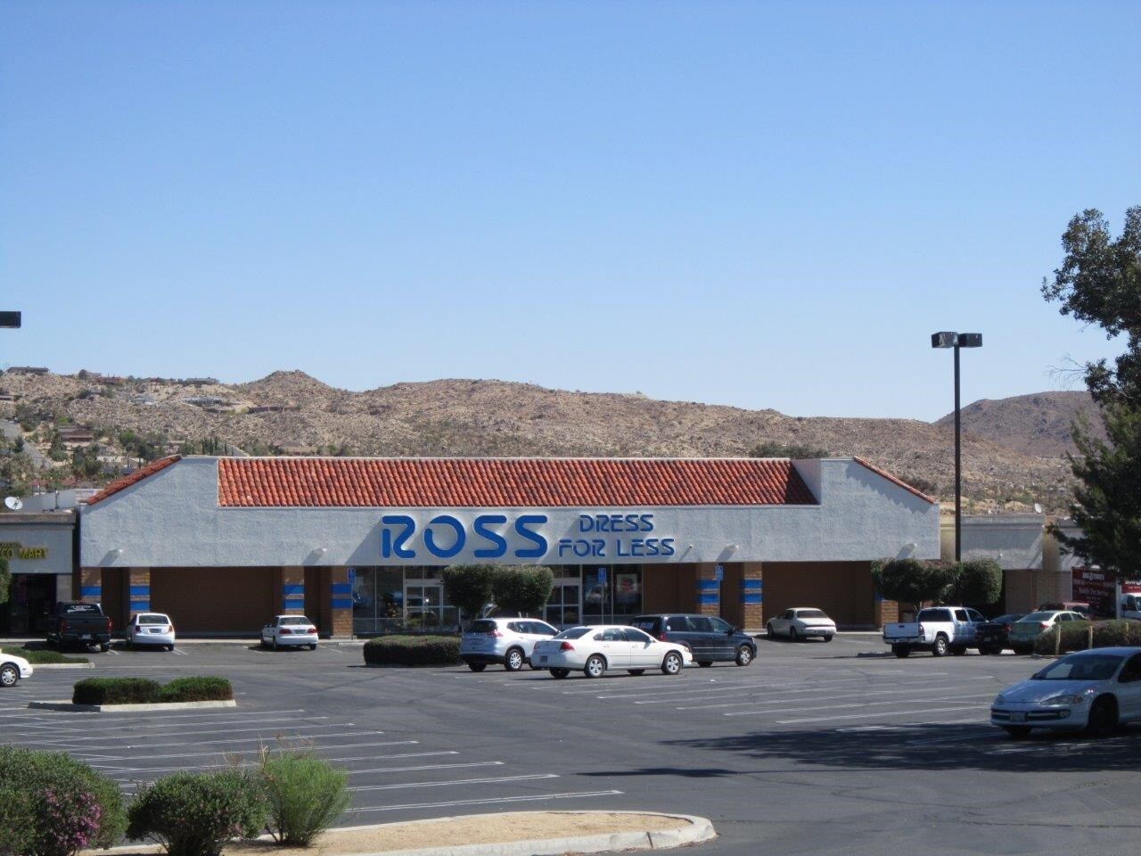 5755057646 29 Palms Hwy, Yucca Valley, CA 92284 Joshua Village