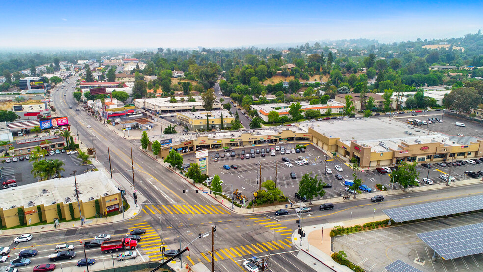 20040-20060 Ventura Blvd, Woodland Hills, CA for sale - Building Photo - Image 1 of 1