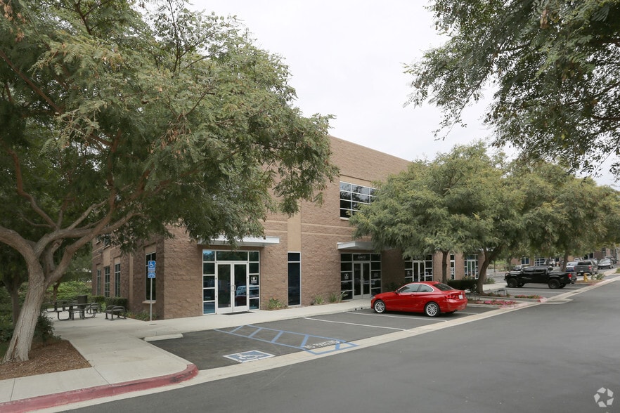 2540-2546 Gateway Rd, Carlsbad, CA for lease - Building Photo - Image 1 of 64