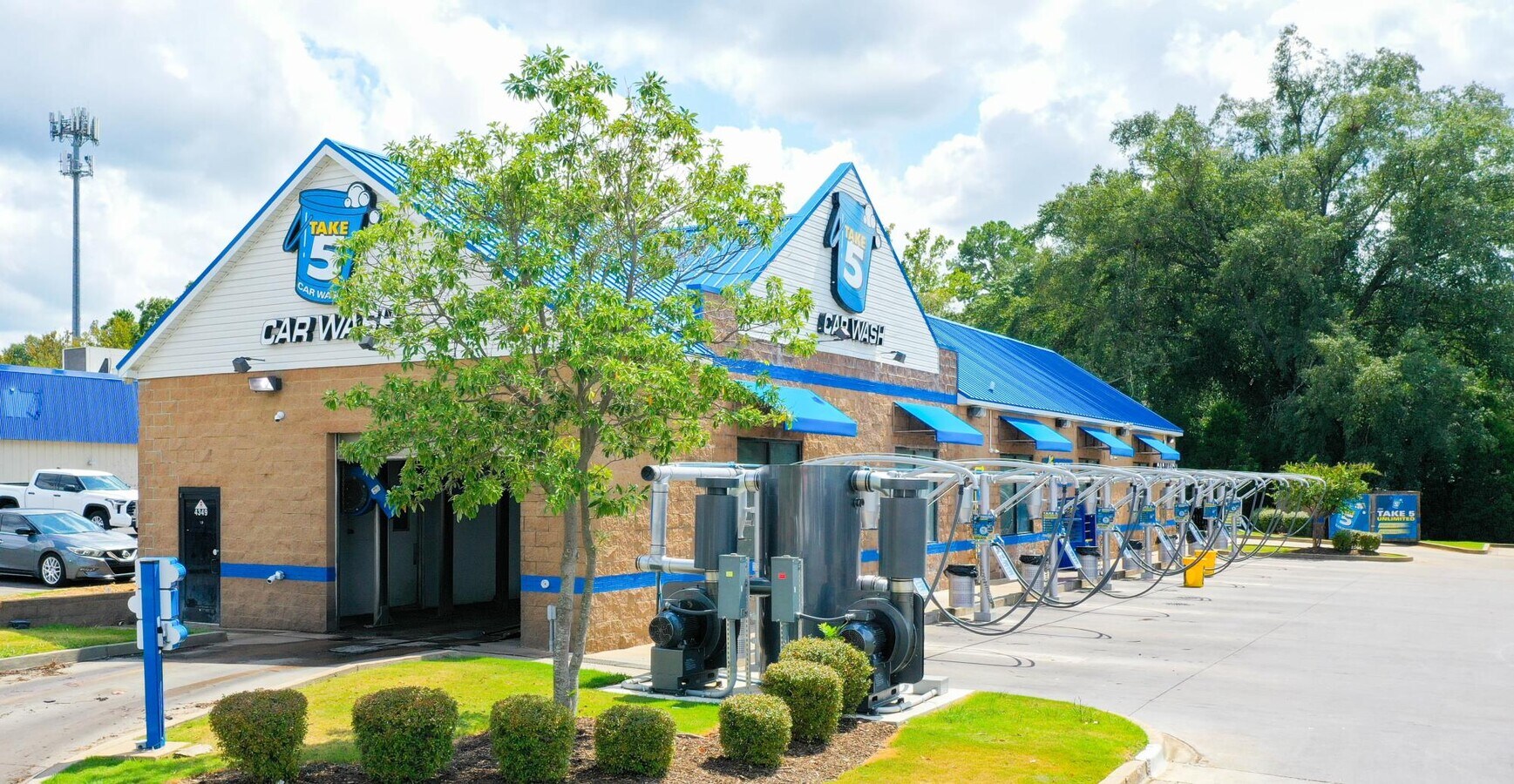 4349 Summer Ave, Memphis, TN 38122