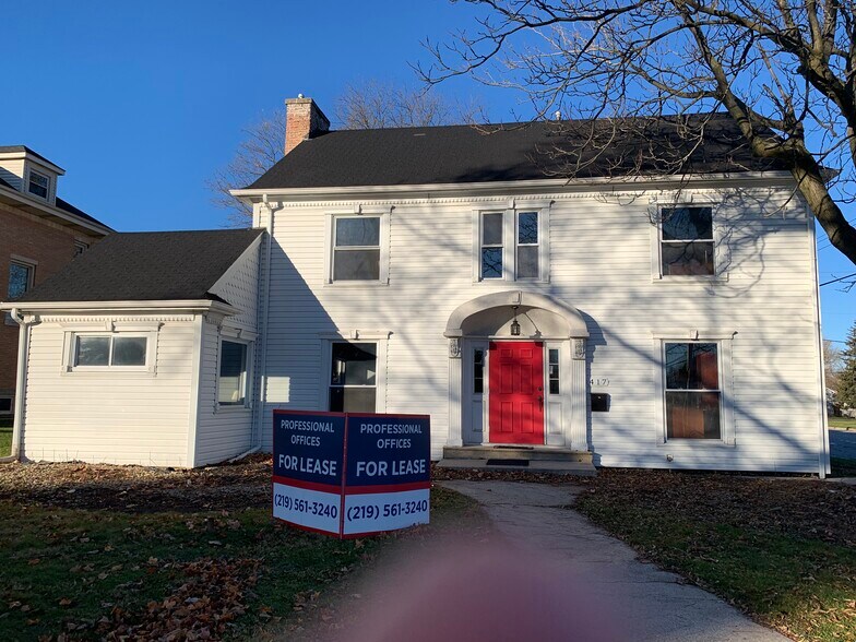 417 N Main St, Crown Point, IN for sale - Primary Photo - Image 1 of 1