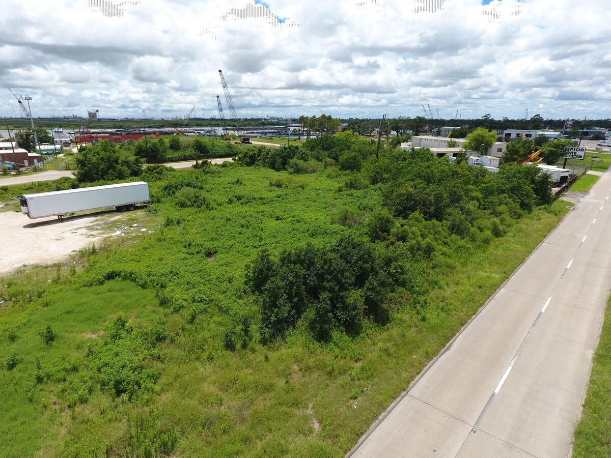 17124 I10 East, Channelview, TX 77530