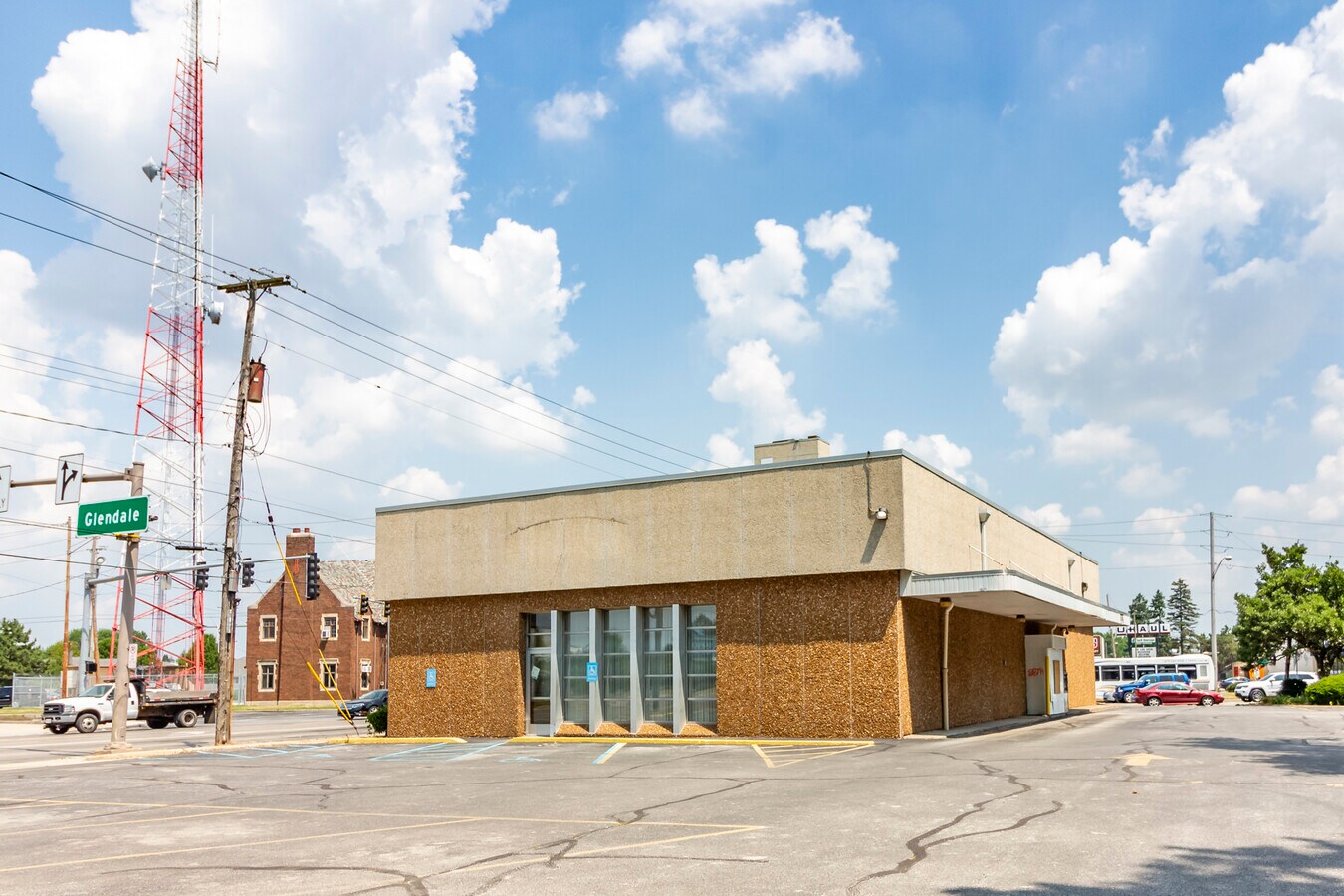 1501 S Detroit Ave, Toledo, OH 43614