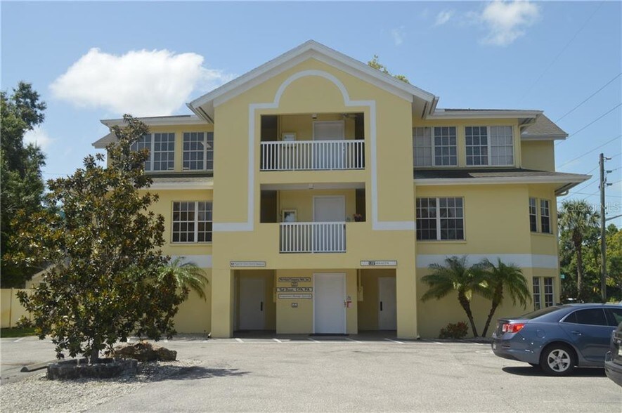 1617 S Tuttle Ave, Sarasota, FL 34239