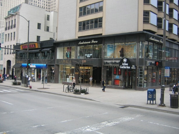 535-541 N Michigan Ave, Chicago, IL for lease - Building Photo - Image 2 of 11