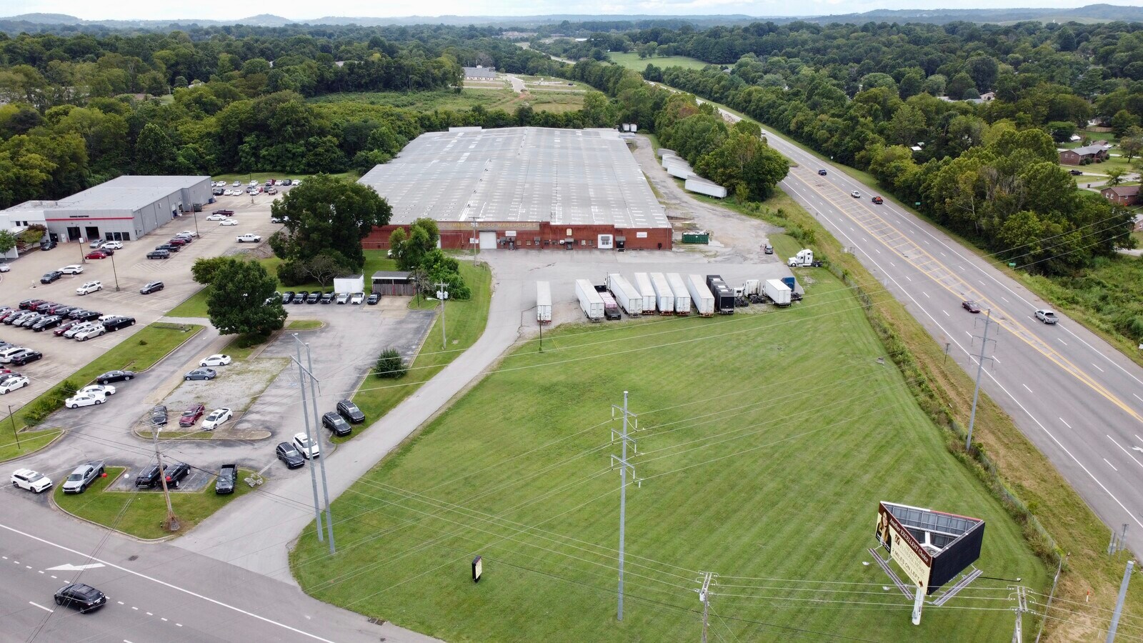 1101 Nashville Hwy, Columbia, TN 38401