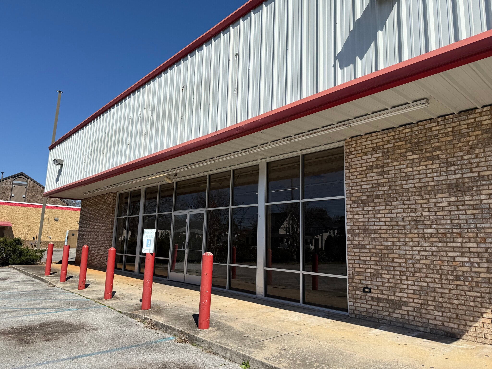 3321 Triana Blvd SW, Huntsville, AL for lease Building Photo- Image 1 of 18
