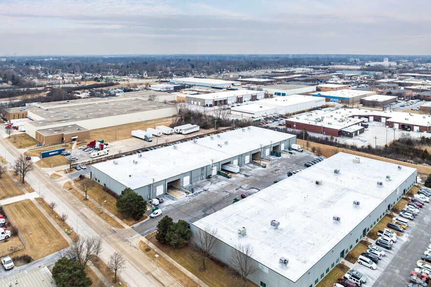 1060 N Garfield St, Lombard, IL for lease - Aerial - Image 1 of 5