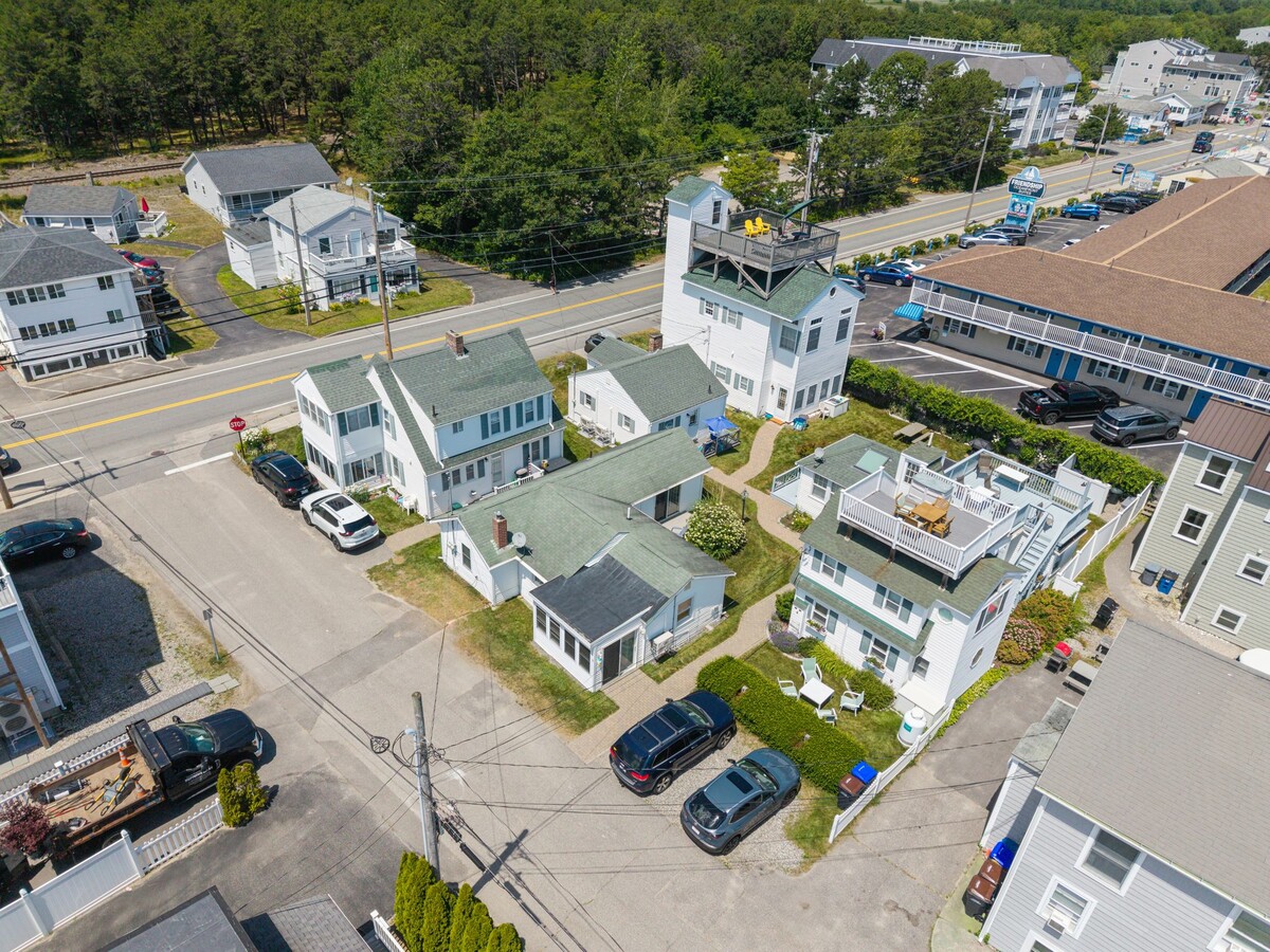 165 E Grand Ave, Old Orchard Beach, ME 04064 - Unit 6 - - Interior Photo - Image 2 of 24