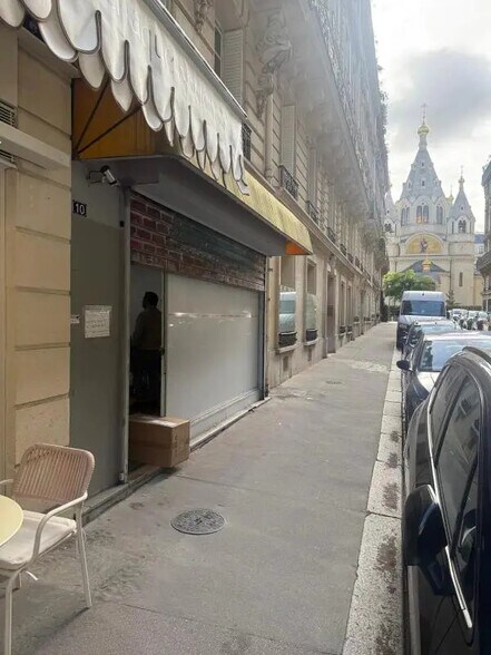 Office in Paris for lease - Building Photo - Image 3 of 7