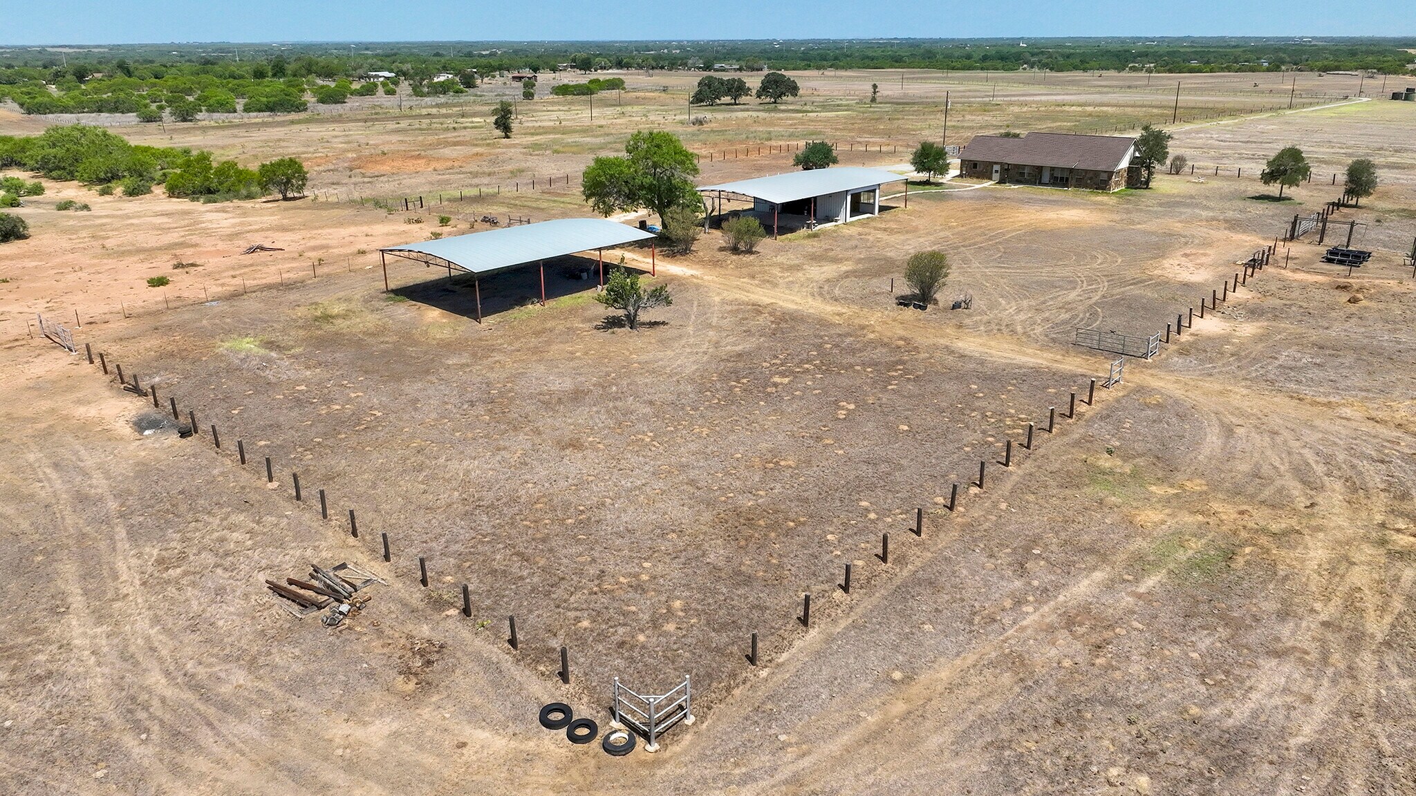 2621 FM 539, La Vernia, TX 78121