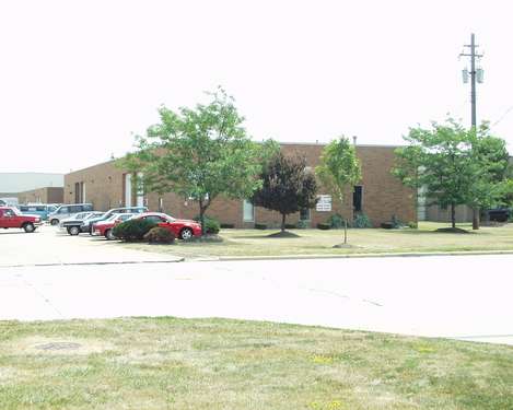 7560 Tyler Blvd, Mentor, OH for sale - Primary Photo - Image 1 of 1