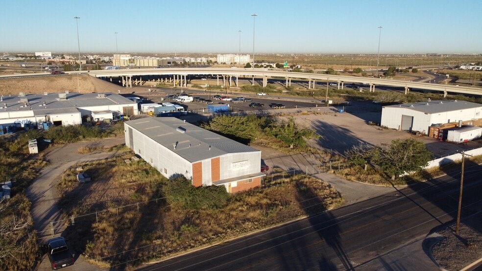 2036 Commerce Dr, Midland, TX for sale - Building Photo - Image 2 of 2