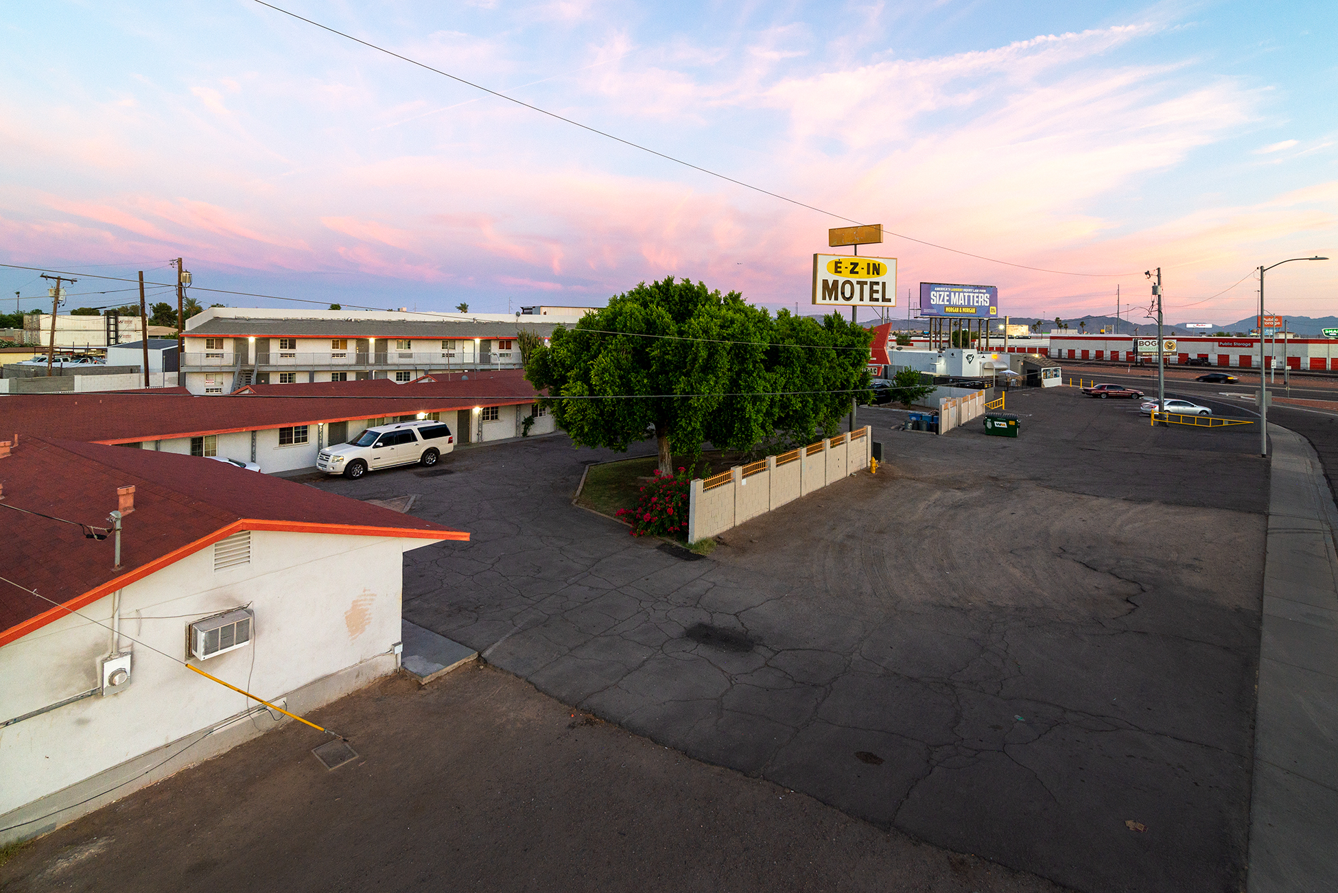 2450 Grand Ave, Phoenix, AZ 85009 - E Z Inn Motel | LoopNet