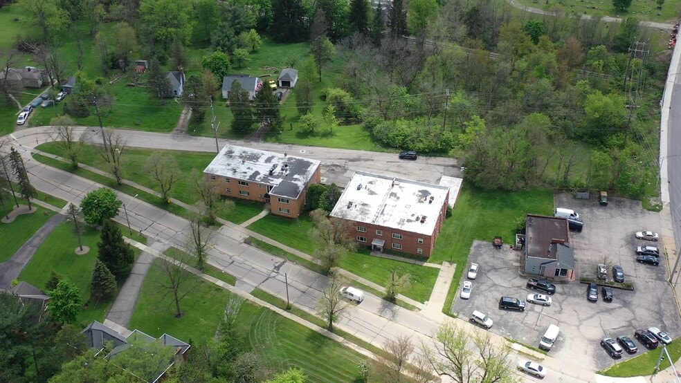 200-204 Solon Rd, Bedford, OH for sale - Commercial Listing Video - Image 2 of 29