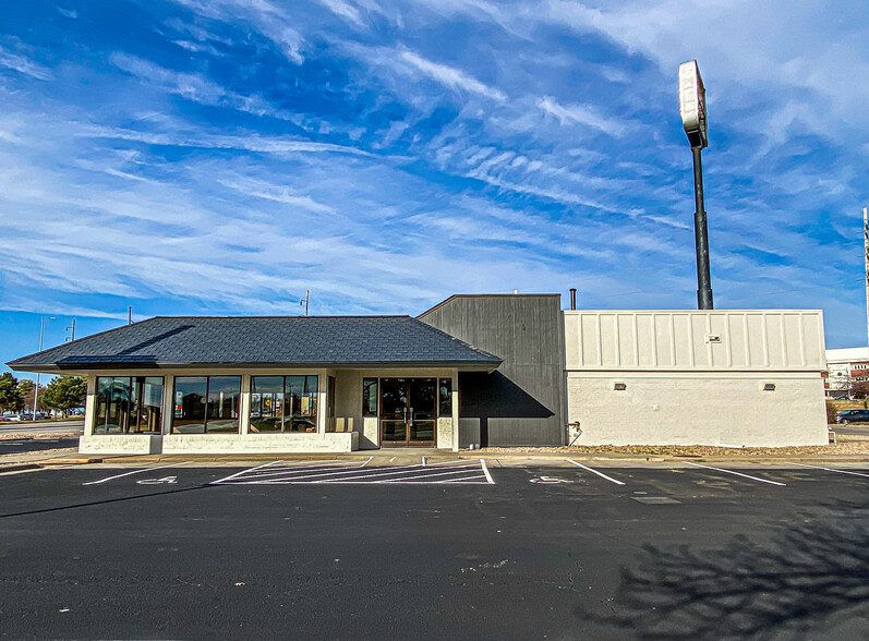 1400 Pioneers Blvd, Lincoln, NE for sale - Building Photo - Image 1 of 1