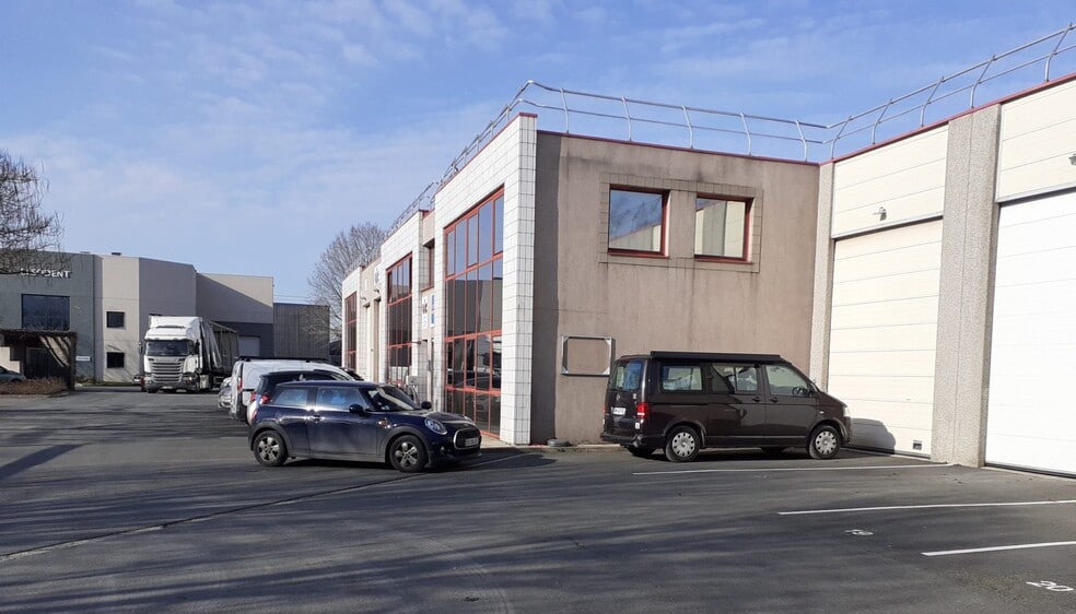 Flex in Herblay-sur-Seine for lease - Primary Photo - Image 1 of 1