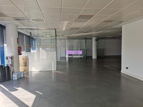 Office in Badalona, Barcelona for lease Interior Photo- Image 1 of 9