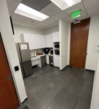 6330 West Loop S, Bellaire, TX for lease Building Photo- Image 2 of 4