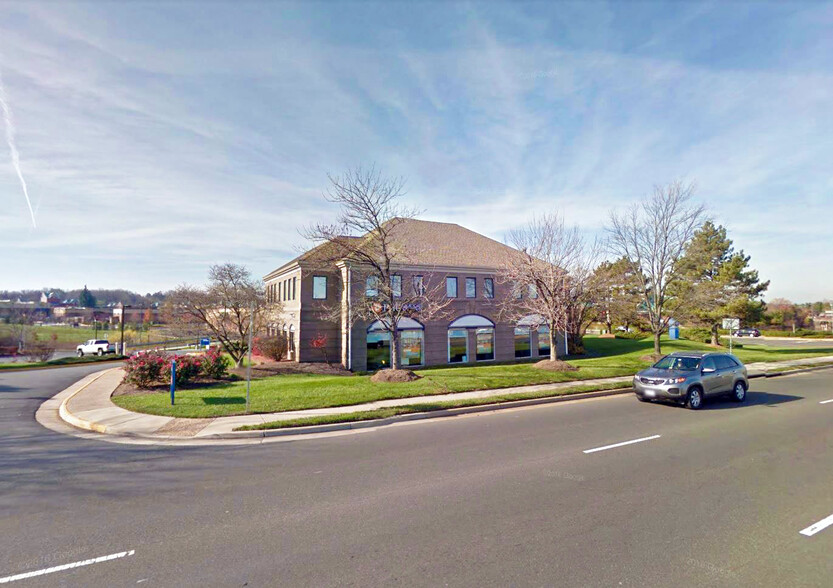 7800-7818 Sudley Rd, Manassas, VA for lease - Building Photo - Image 1 of 8