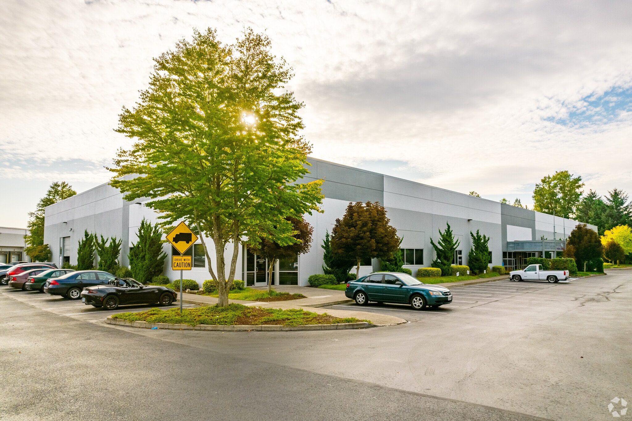 8534 NE Alderwood Rd, Portland, OR for lease Primary Photo- Image 1 of 4