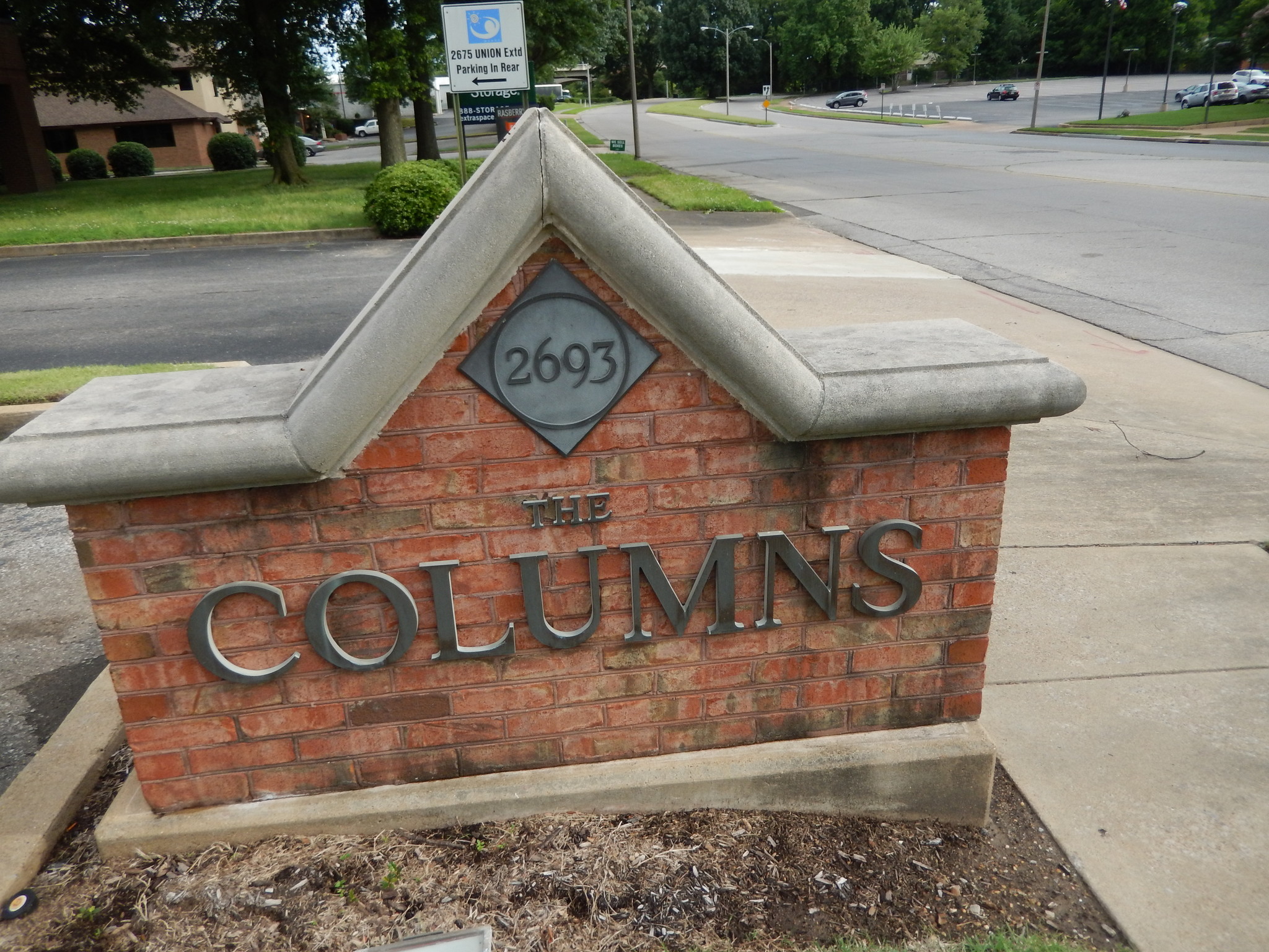 2693-union-avenue-ext-memphis-tn-38112-the-columns-building-loopnet