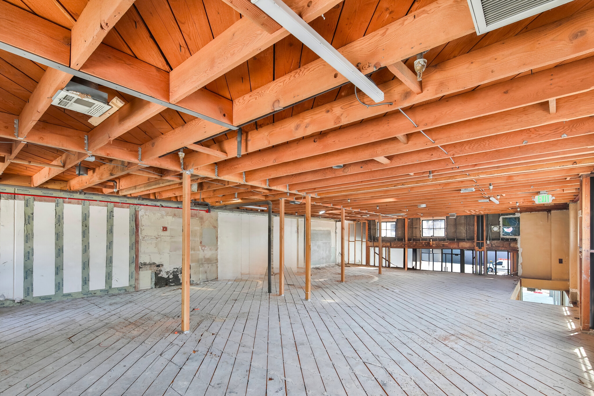 3225 W Sunset Blvd, Los Angeles, CA for lease Interior Photo- Image 1 of 5
