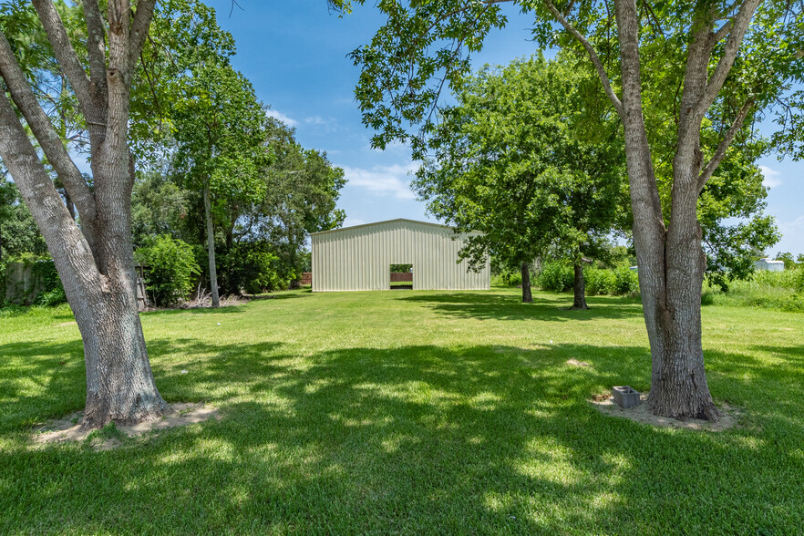 7615 Bailey, Pearland, TX for sale - Building Photo - Image 1 of 12