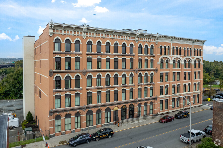 545-547 River St, Troy, NY for lease - Building Photo - Image 1 of 4