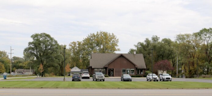 3858 N Huron Rd, Pinconning, MI for sale Primary Photo- Image 1 of 1