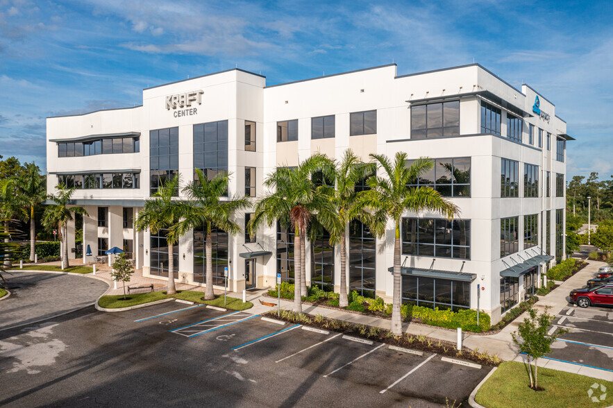 3555 Kraft Rd, Naples, FL for lease - Building Photo - Image 1 of 7